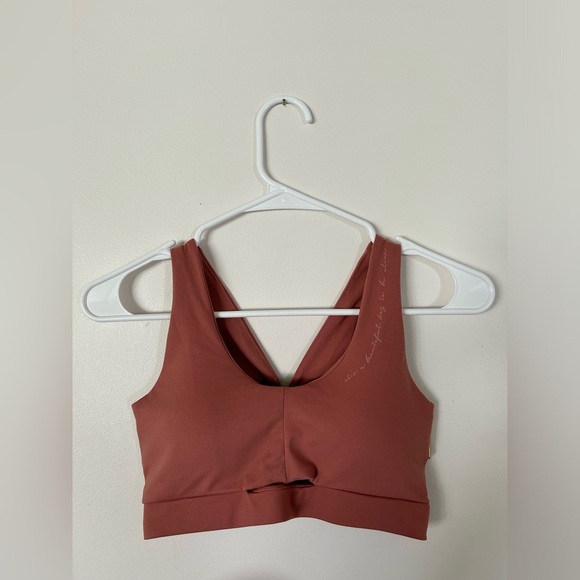 Whitney Simmons x Gymshark V2 Sports Bra - Picture 3 of 11